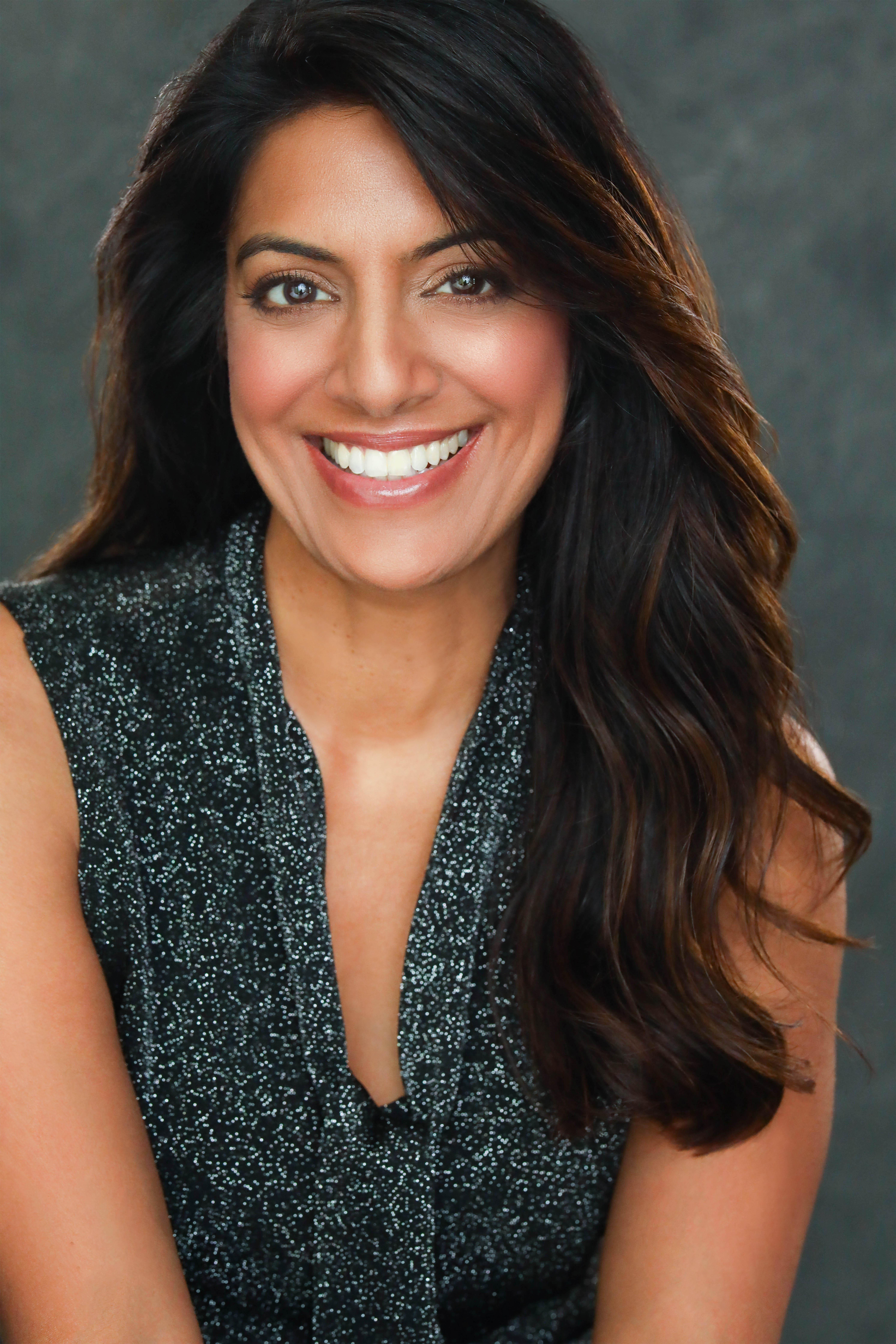 actor Shivani Mendez large photo