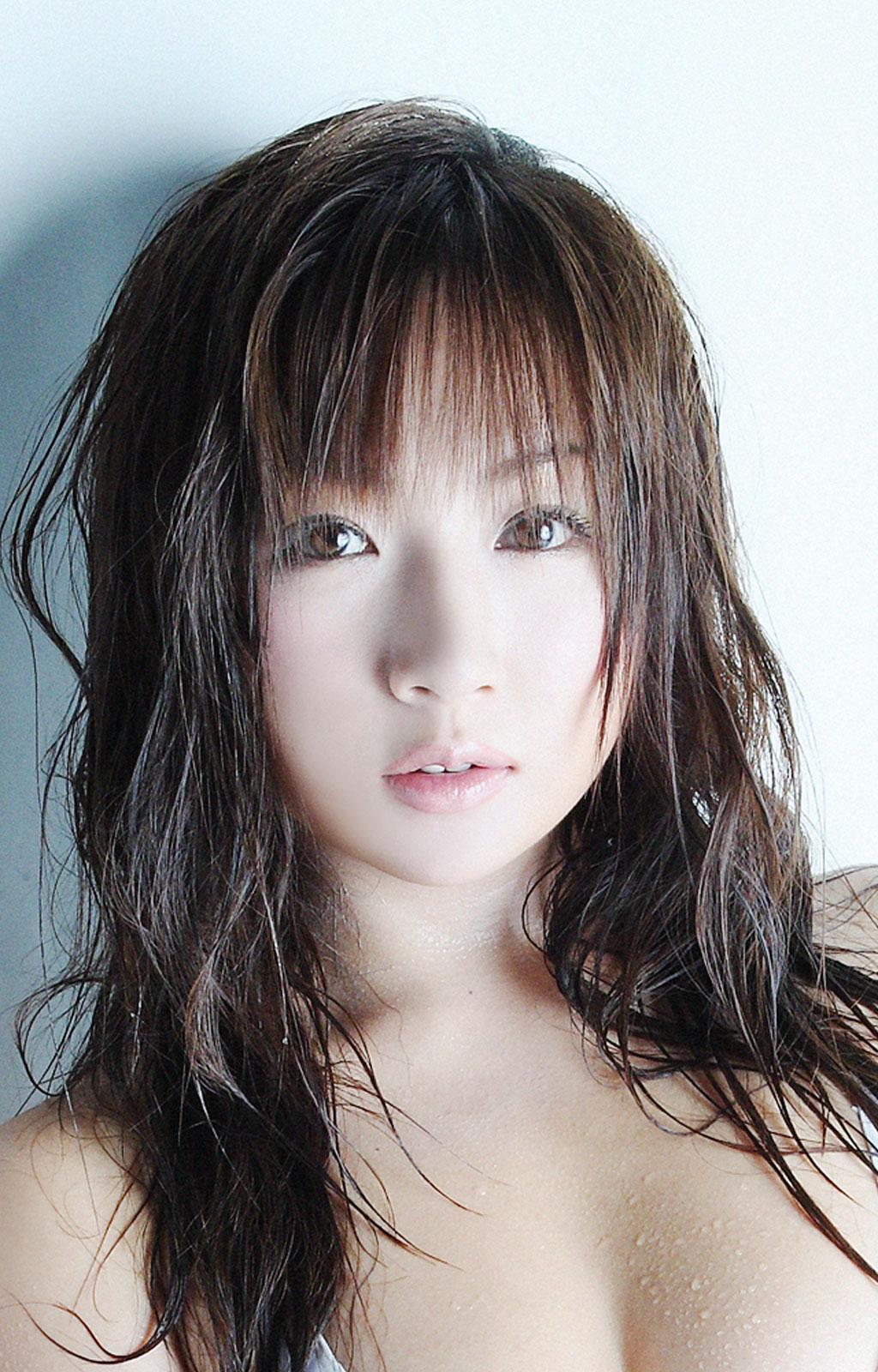 actor Yui Aikawa large photo