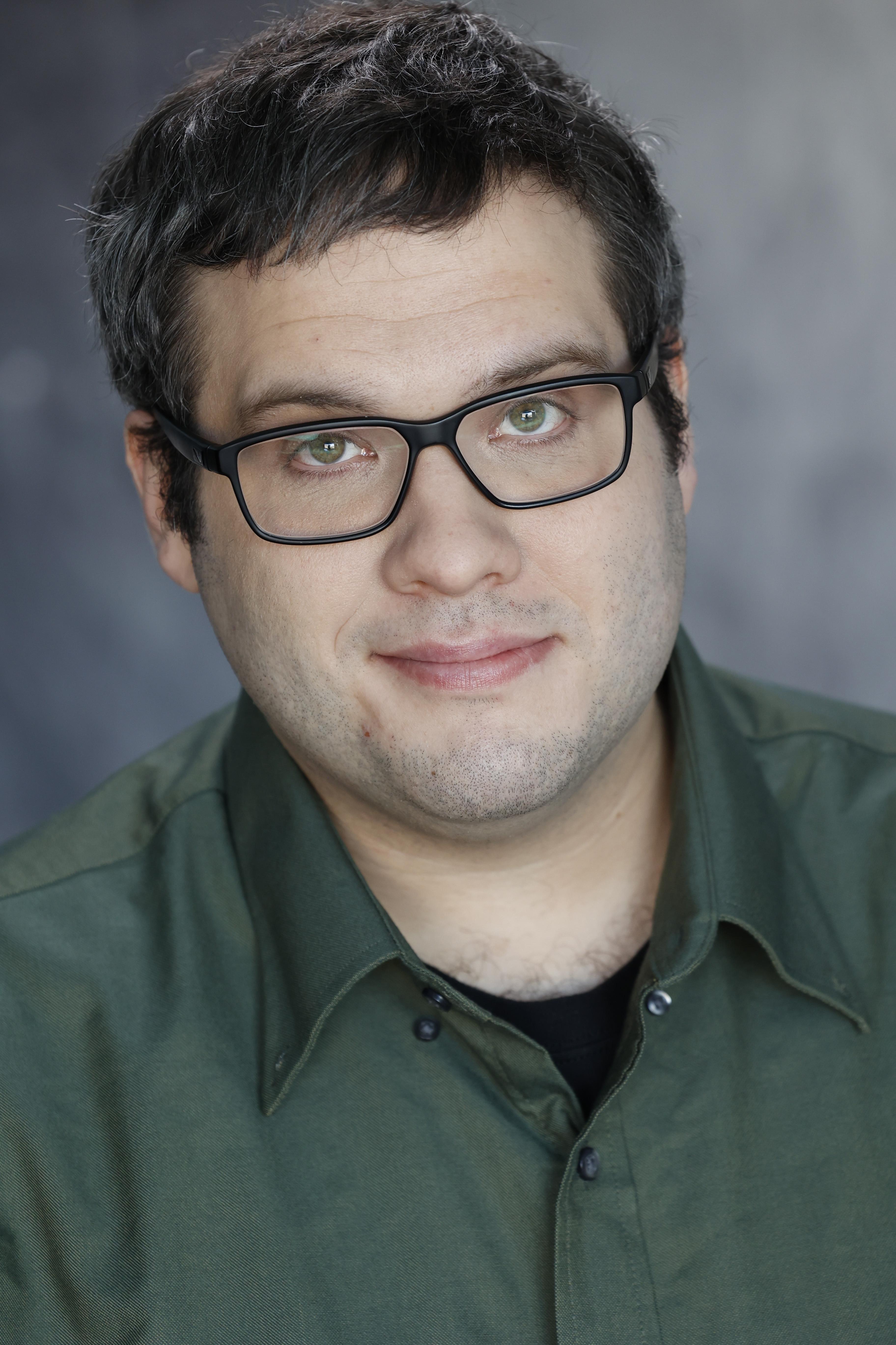 actor Travis Stoner large photo