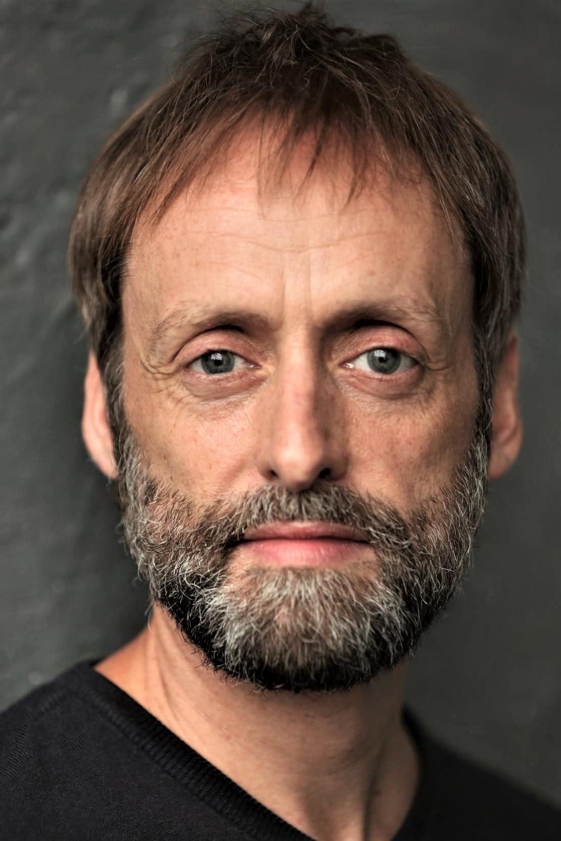 actor Daniel Knight large photo