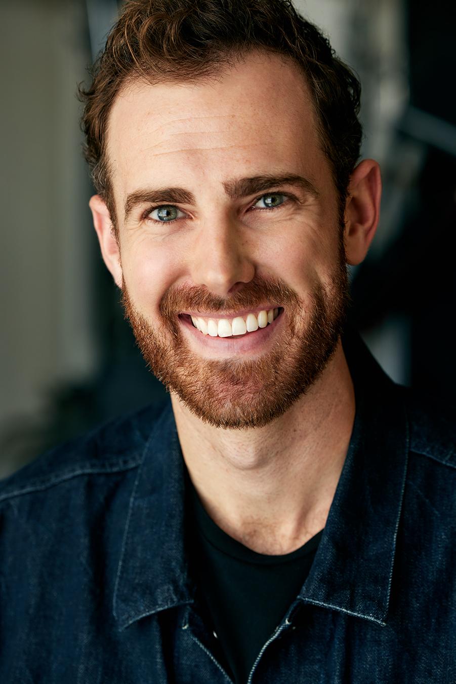 actor Rob Mor large photo