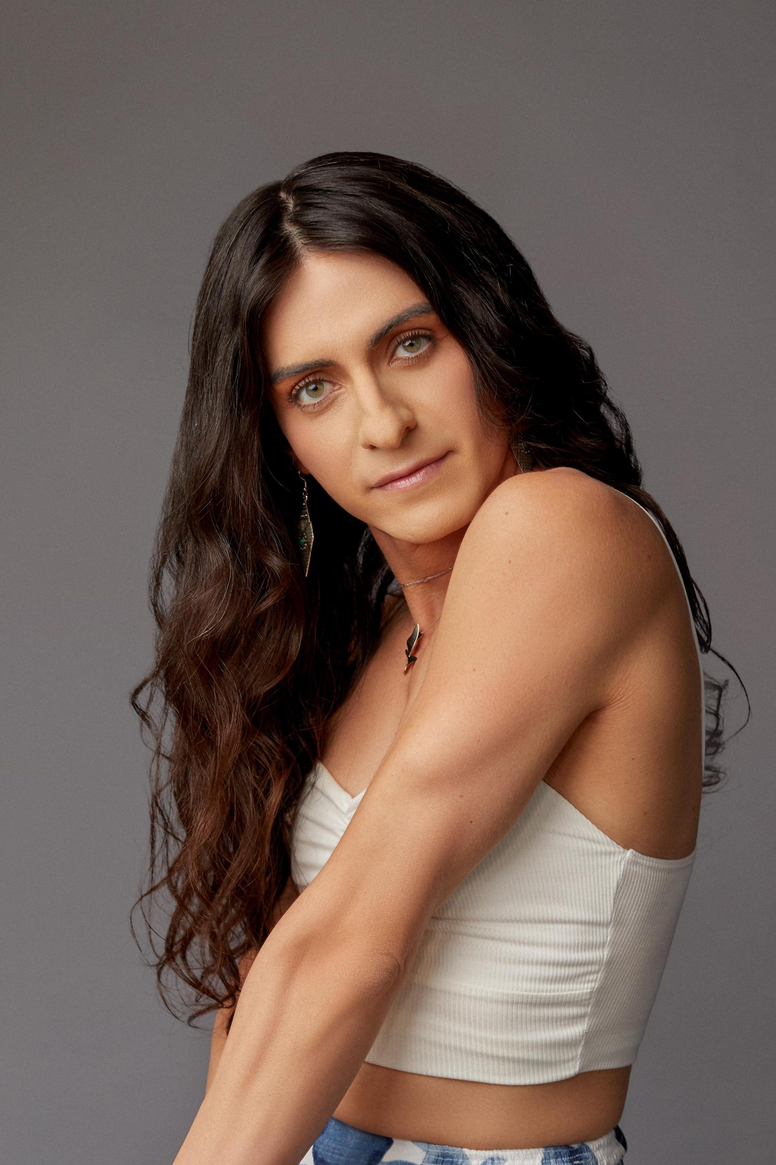 actor Nova Coronel large photo