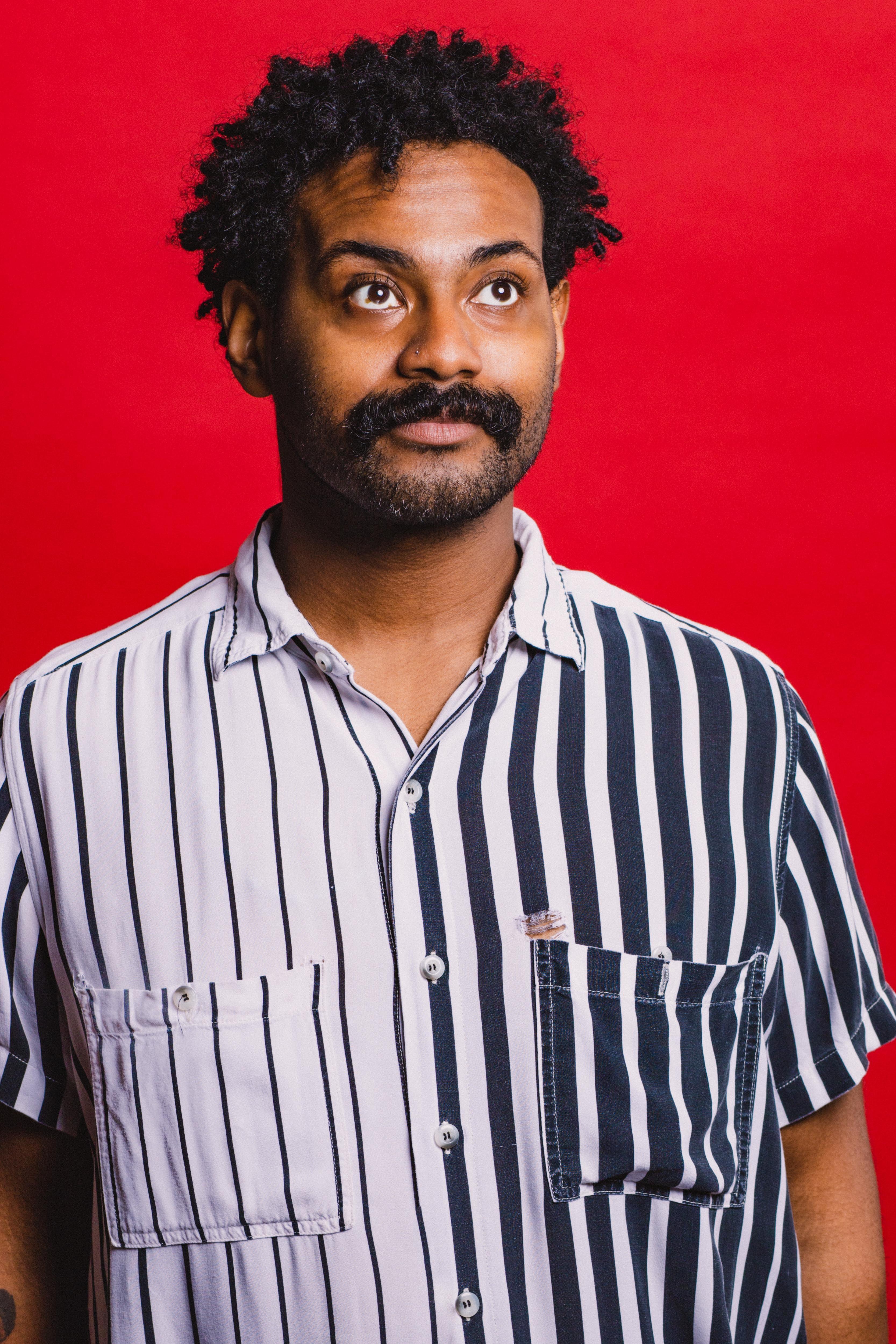 actor Eric Yates large photo