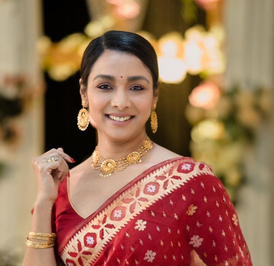 actor Runa Khan large photo