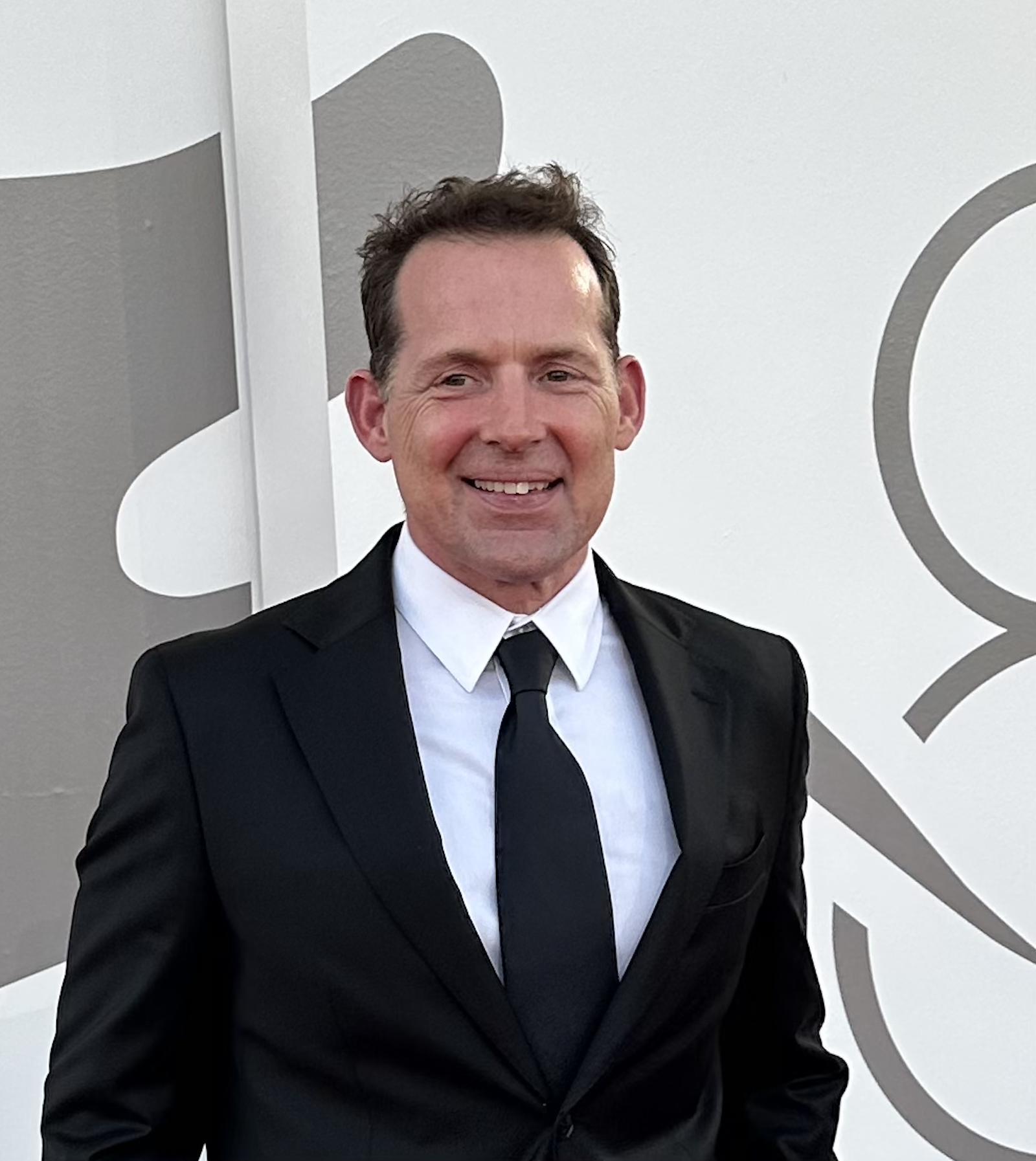 actor Johnnie Burn large photo