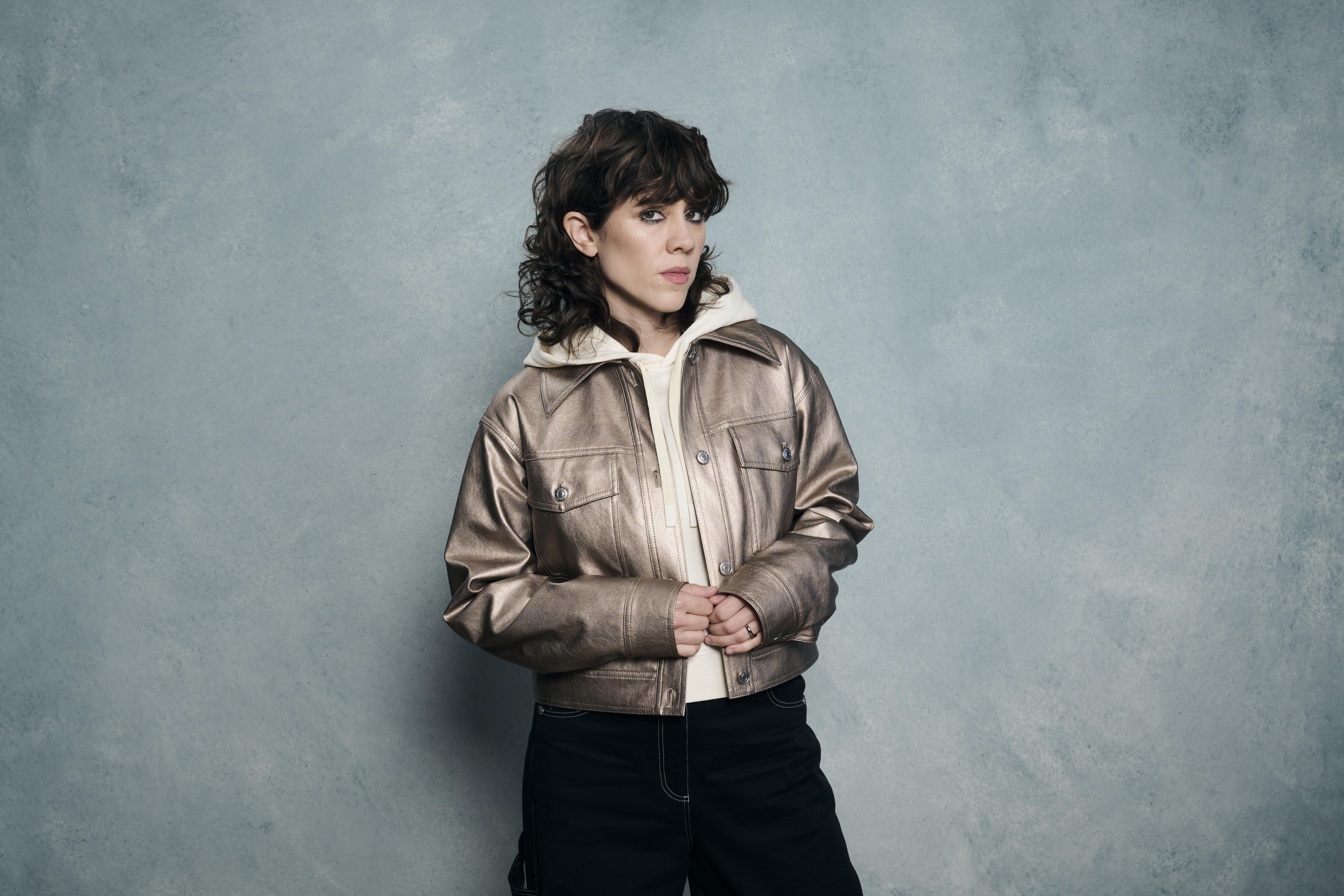 actor Sara Quin large photo