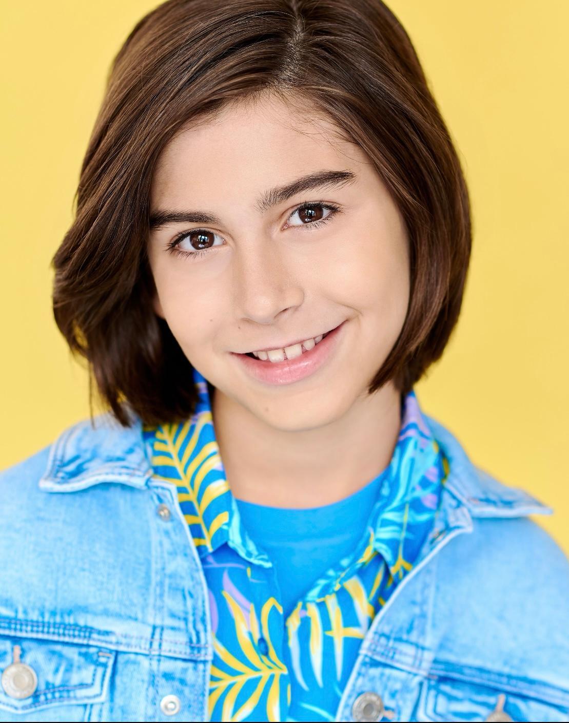 actor Noah Mendes large photo