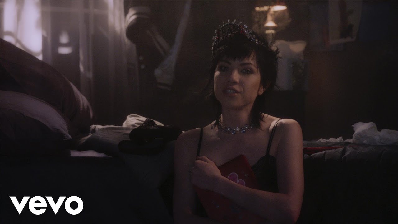 Carly Rae Jepsen - Boy Problems background