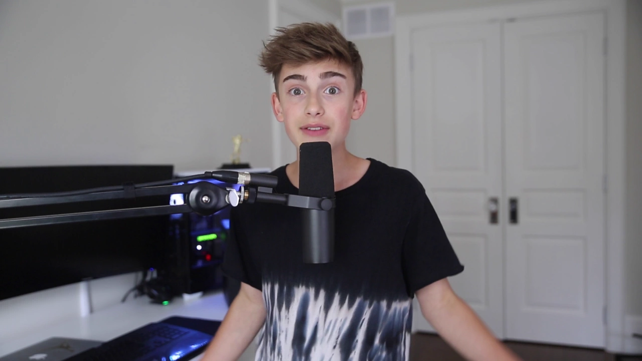 Shawn Mendes - There's Nothing Holding Me Back (Johnny Orlando Cover)