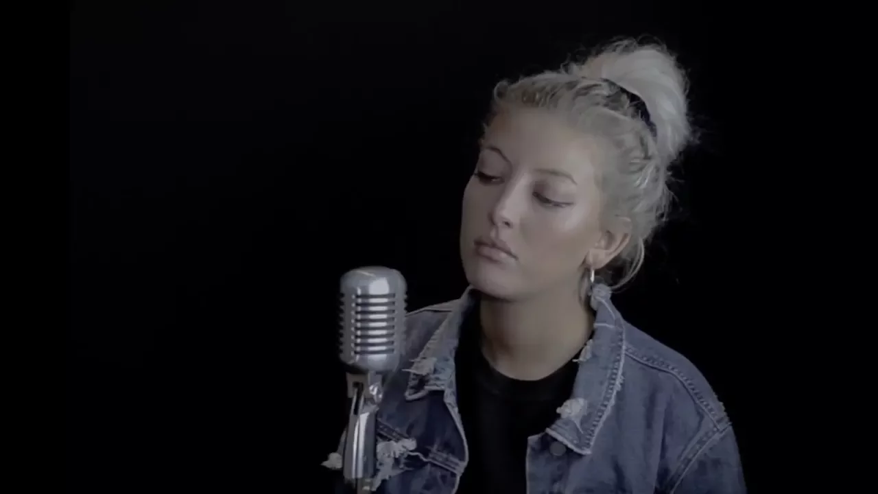 Toxic (Britney Spears) - Sofia Karlberg Cover background