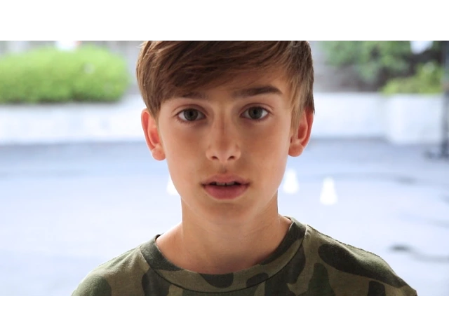 Nick Jonas- Chains (Johnny Orlando Cover)