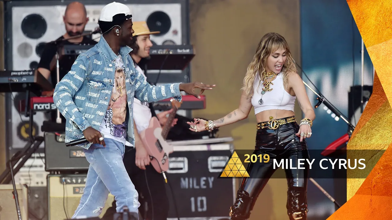 Miley Cyrus - Party In The USA/Old Town Road/Panini (Glastonbury 2019) background