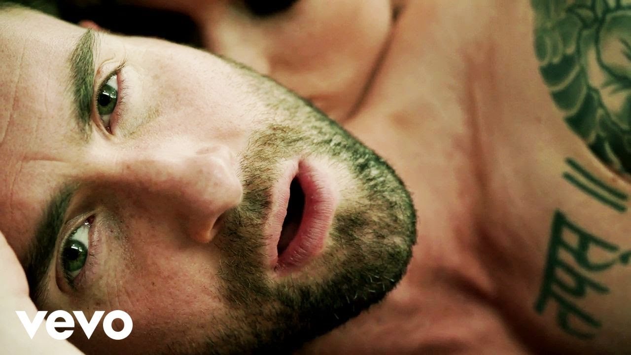 Maroon 5 - Never Gonna Leave This Bed (Official Music Video) background