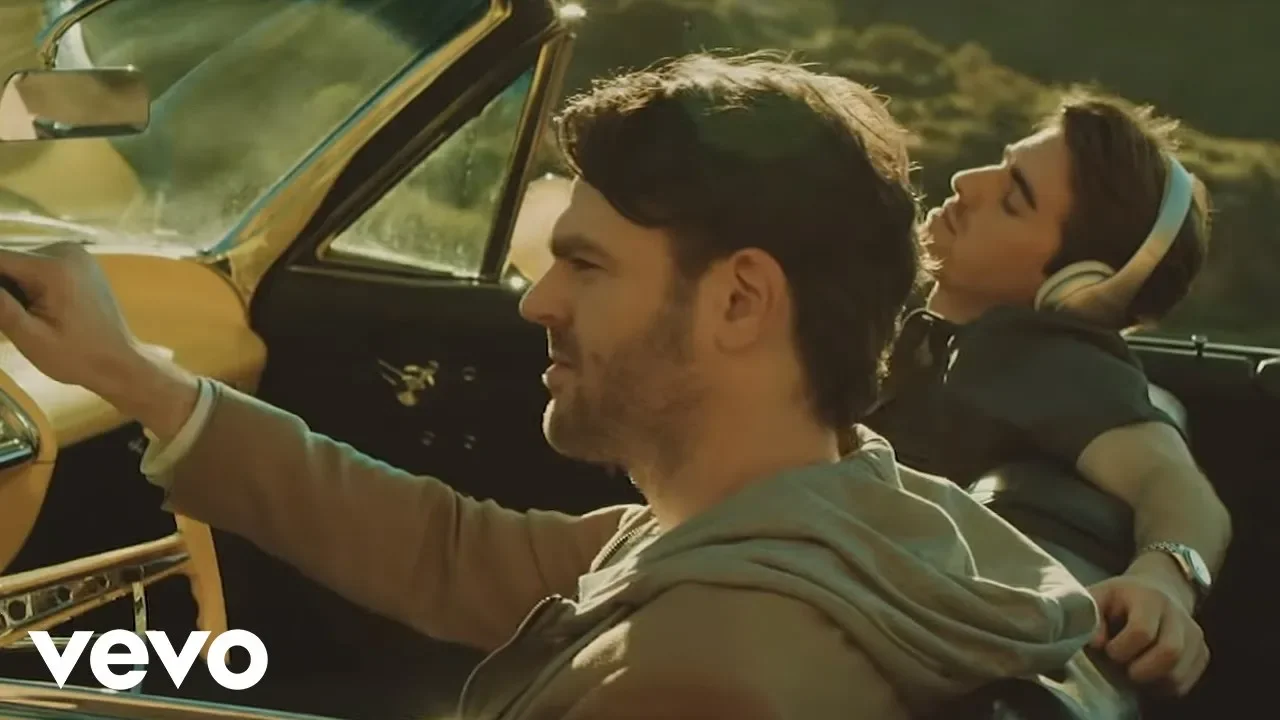 The Chainsmokers - Don't Let Me Down (Official Video) ft. Daya background