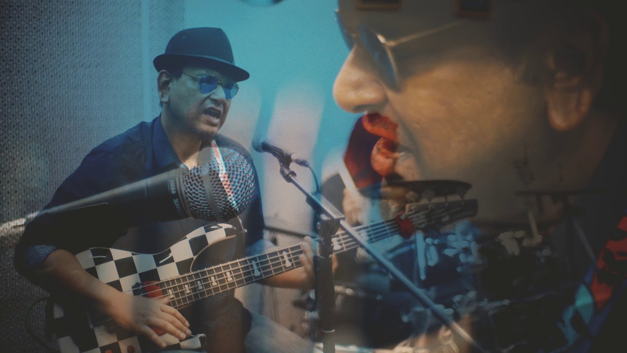 Aurthohin - Karon Tumi Omanush (Nikkrishto Revisited) background