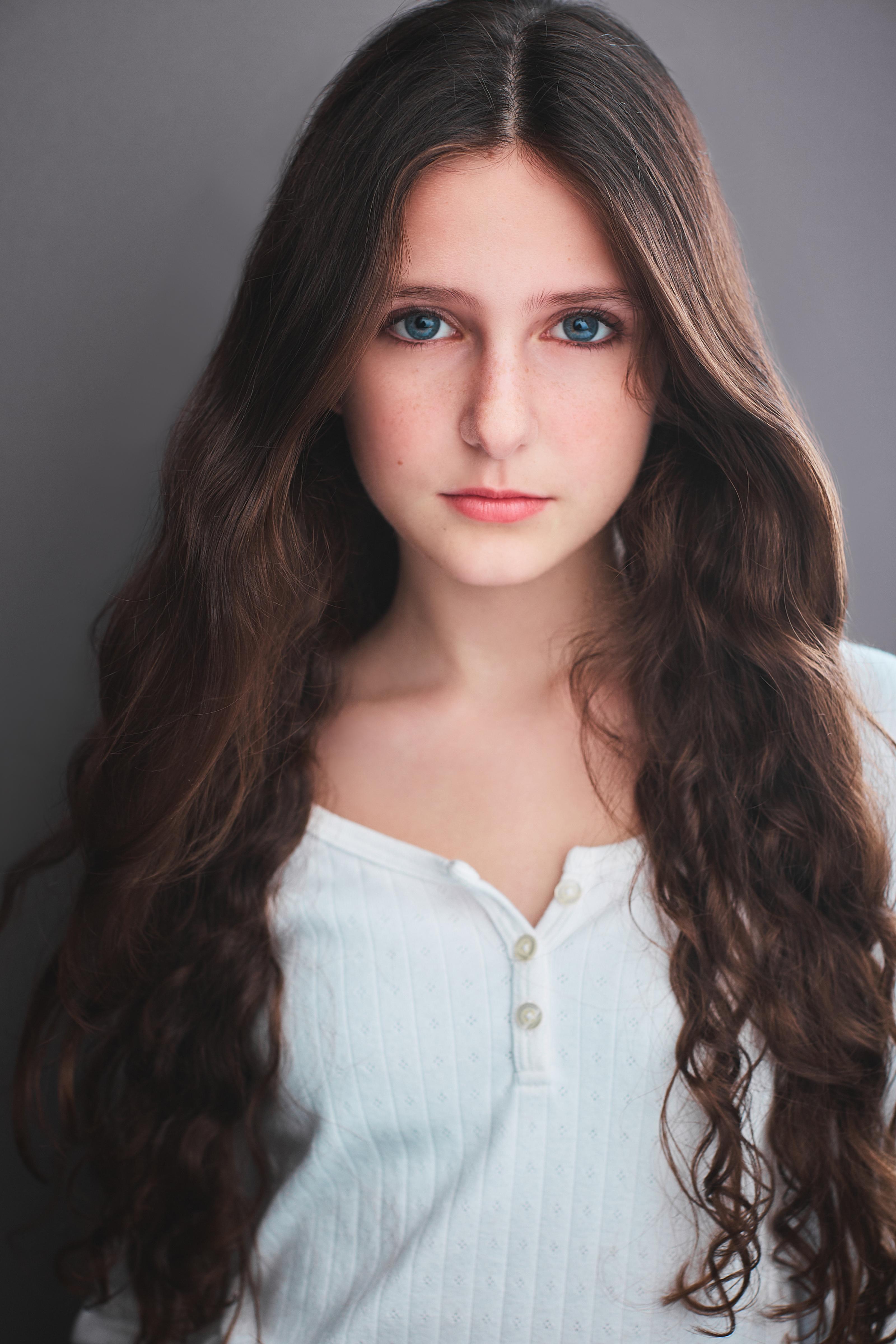 actor Margot Weintraub large photo