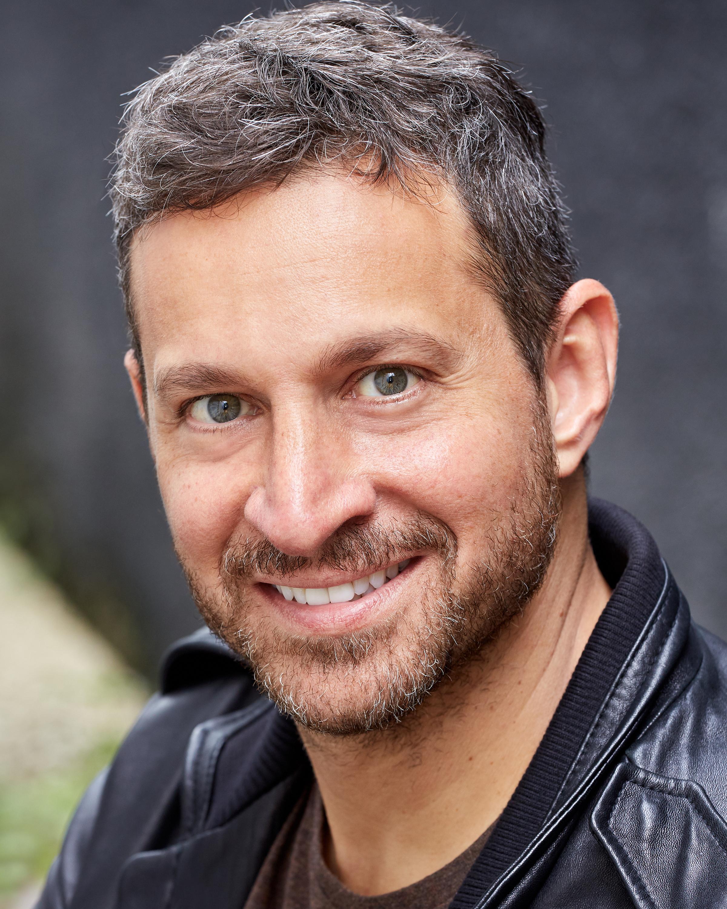 actor Anton Simone large photo