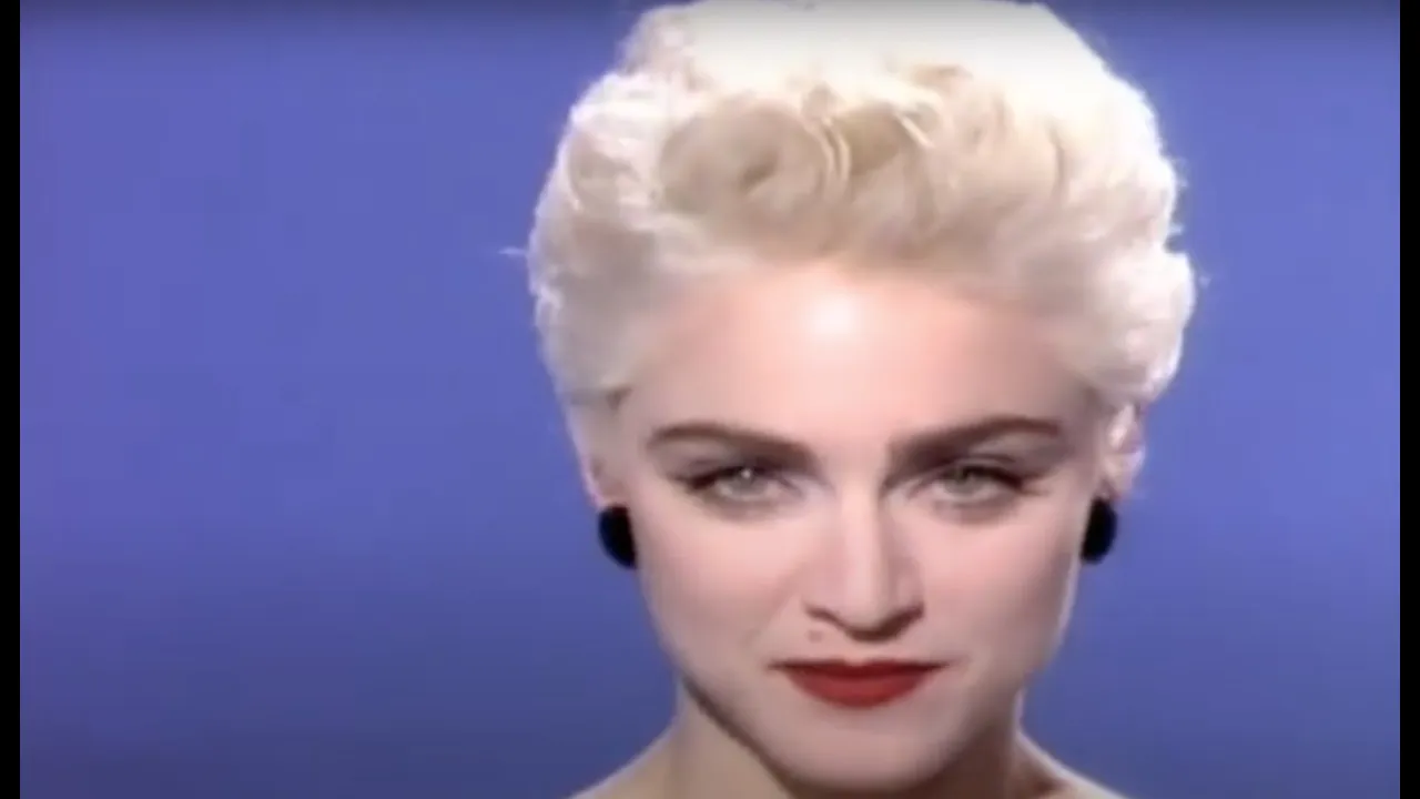 Madonna - True Blue (Official Video) background