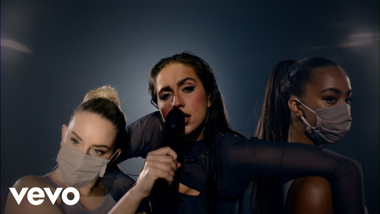 Tate McRae - you broke me first (MTV EMA 2020) background