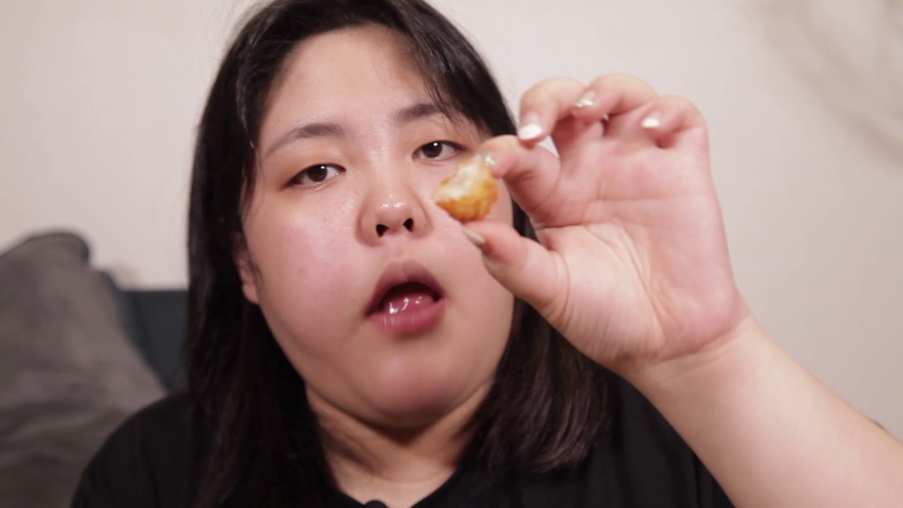 엽기떡볶이에 우동사리 추가하고 닭강정까지 챱챱~~