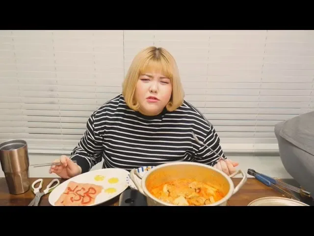 Yang soo bin)간만에 고기 듬뿍 들어간 김치찌개 혼내주기!!!!Kimchi stew MUKBANG background