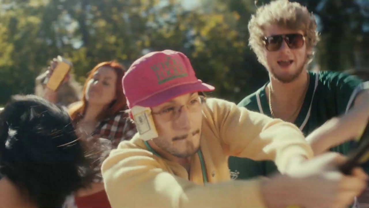 bbno$ & Yung Gravy - shining on my ex prod. Y2K (Official Music Video) background