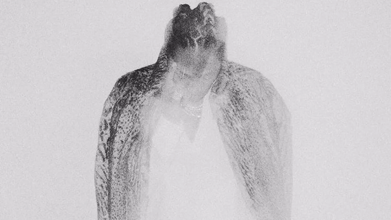 Future - Solo (HNDRXX) background
