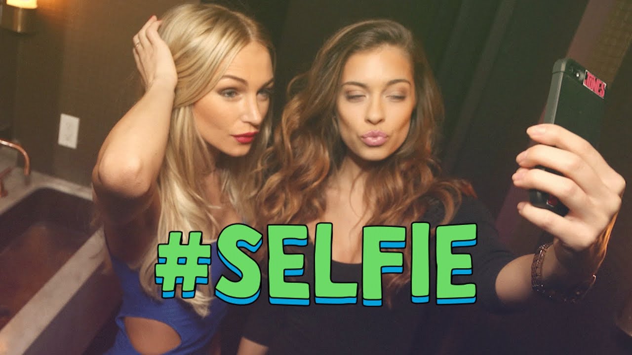 #SELFIE (Official Music Video) - The Chainsmokers background