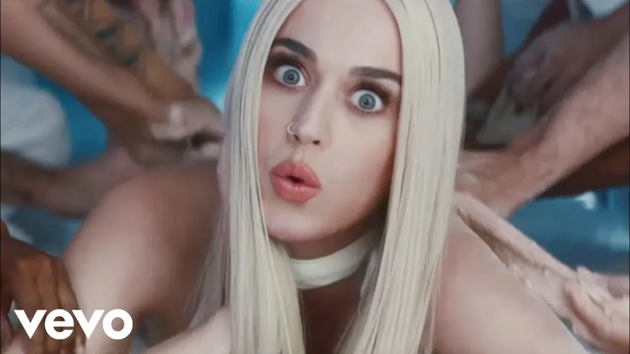 Katy Perry - Bon Appétit (Official) ft. Migos background