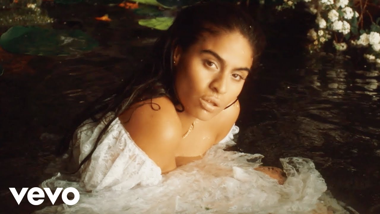 Jessie Reyez - NO ONE’S IN THE ROOM background
