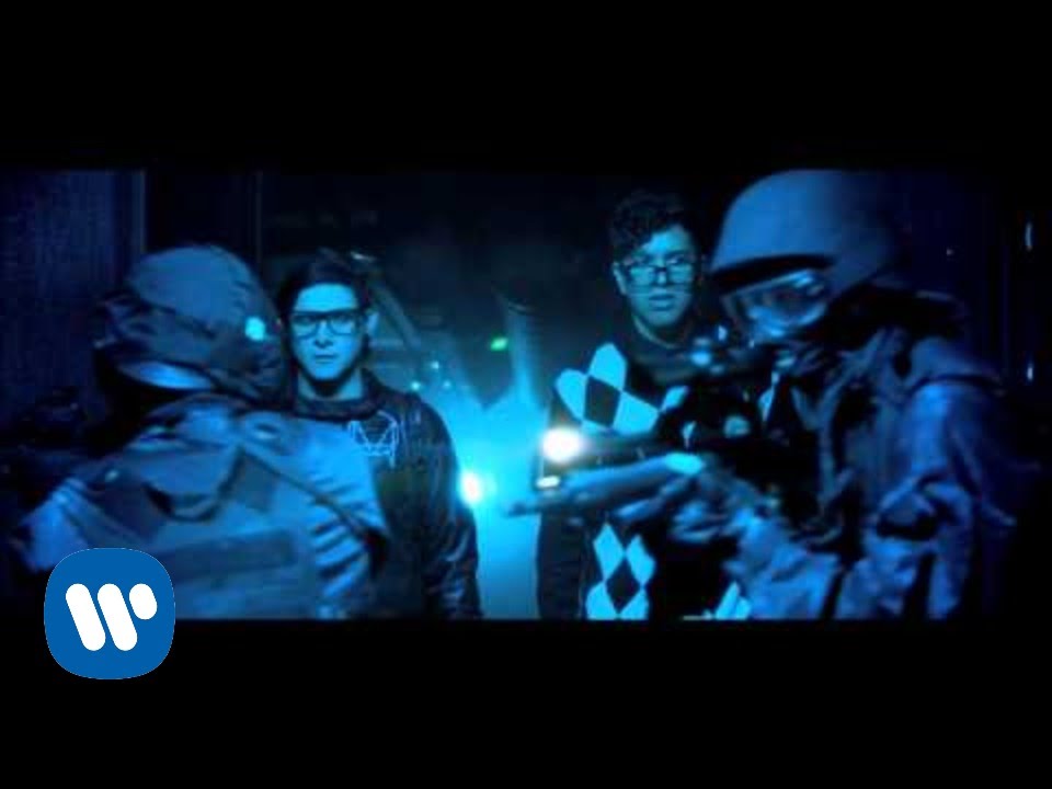 Skrillex & Alvin Risk - Try It Out (Official Music Video) background