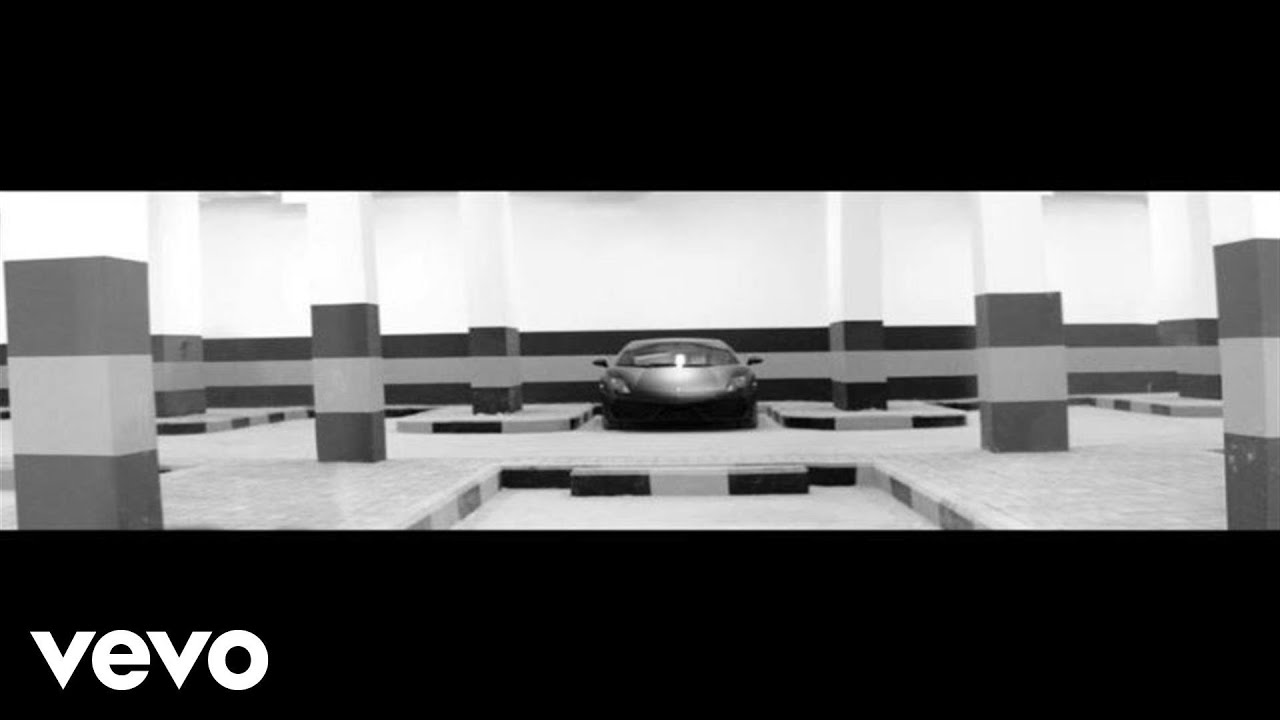 Kanye West - Mercy (Explicit) ft. Big Sean, Pusha T, 2 Chainz background