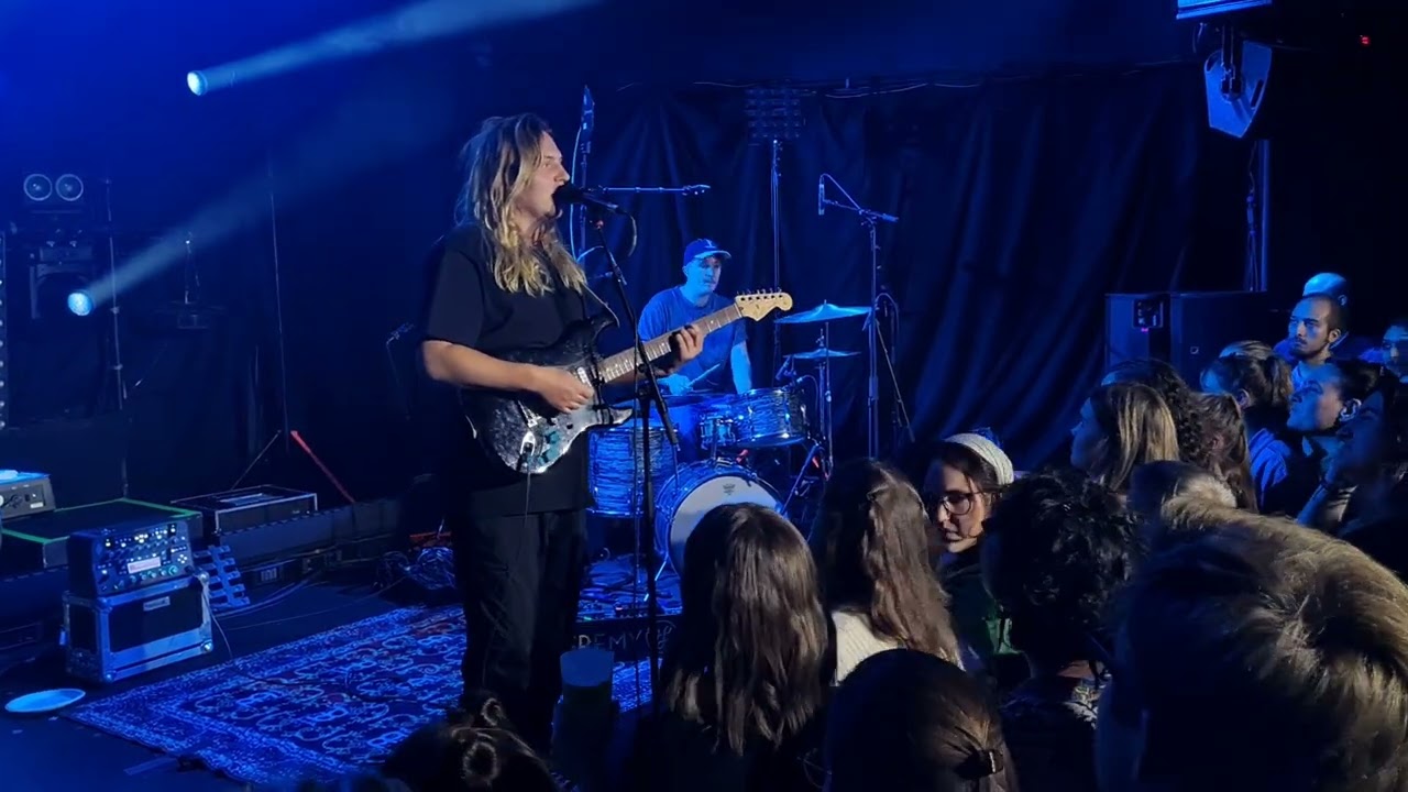 Casey Lowry - Blank Face, live at Trabendo, Paris, France, 1st October 2022 (Nuit Blanche) background
