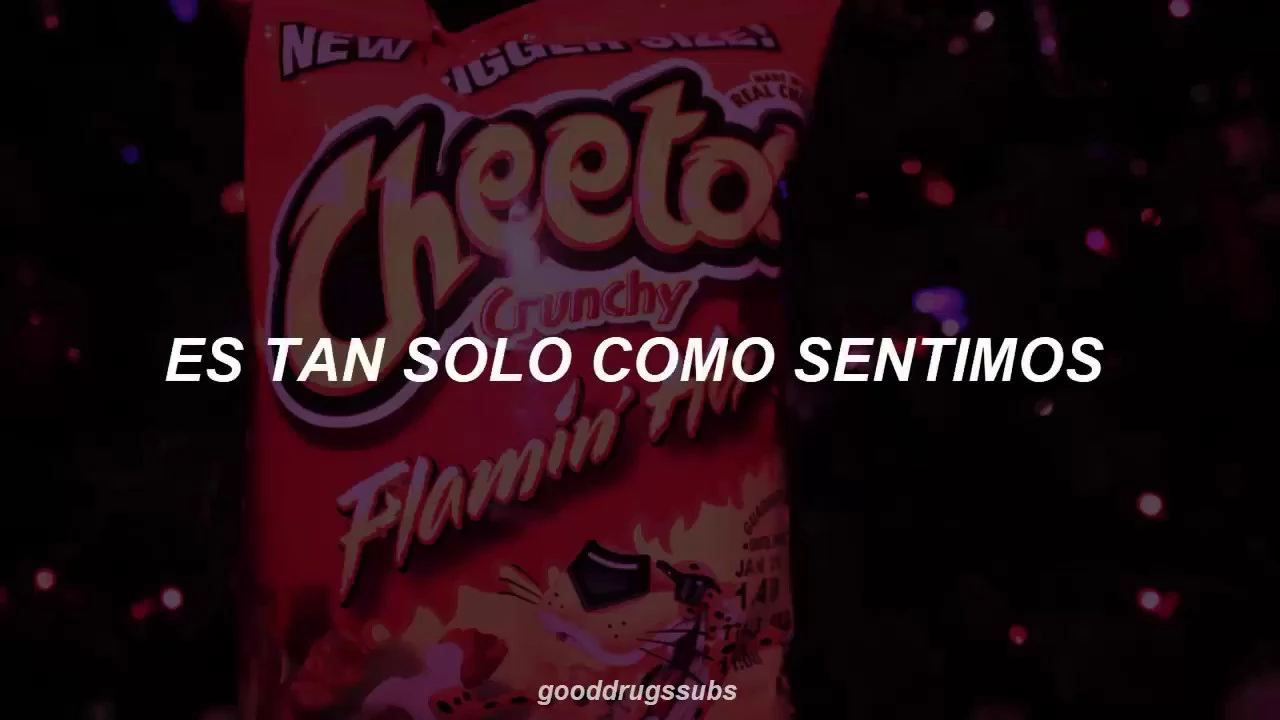 Clairo - Flamin Hot Cheetos (Sub. Español) background