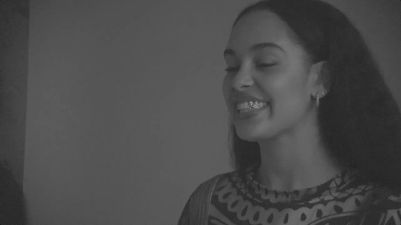 Jorja Smith - 'Broken Is The Man' (Lyric Video) background