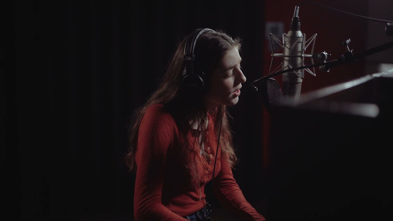 Birdy - I Only Want To Be With You backdrop