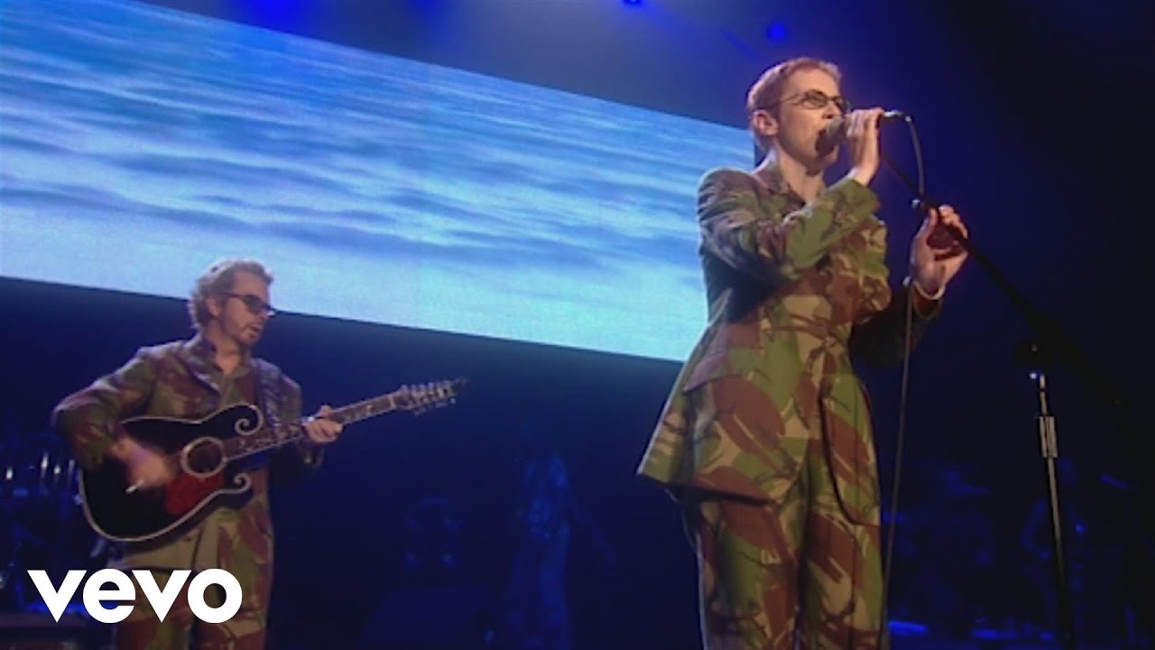 Eurythmics, Annie Lennox, Dave Stewart - When Tomorrow Comes (Peacetour Live) background