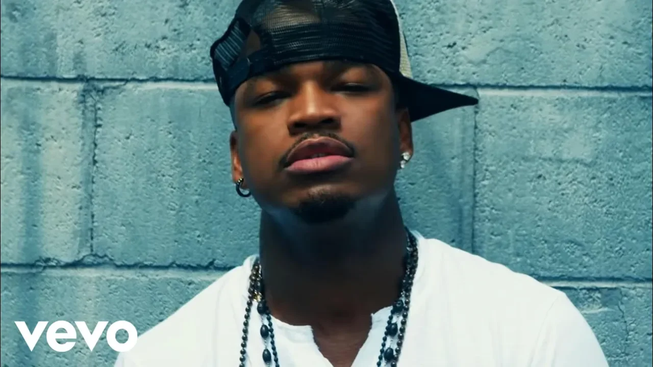 Ne-Yo ft. Jeezy - Money Can’t Buy (Official Video) background