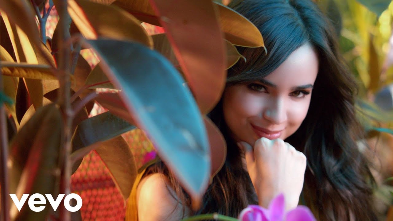 Sofia Carson - Love Is the Name ft. J Balvin background