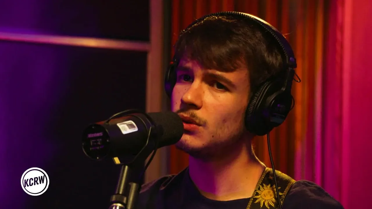Rex Orange County performing "Corduroy Dreams" Live on KCRW background