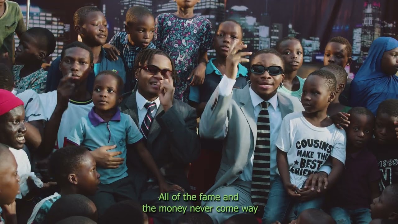 Crayon - Trench Kid feat. Oxlade (Performance Video) background