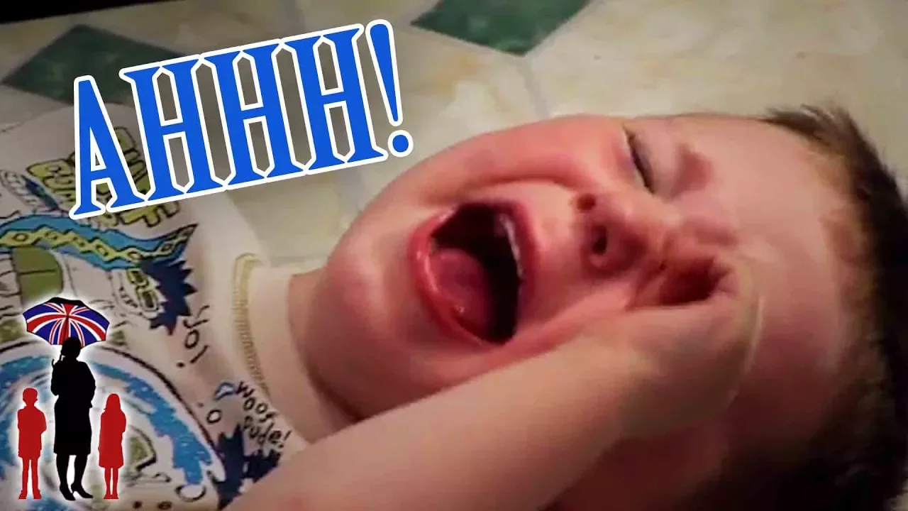 Hitting & Biting Gets Child Sent To Naughty Corner | Supernanny background