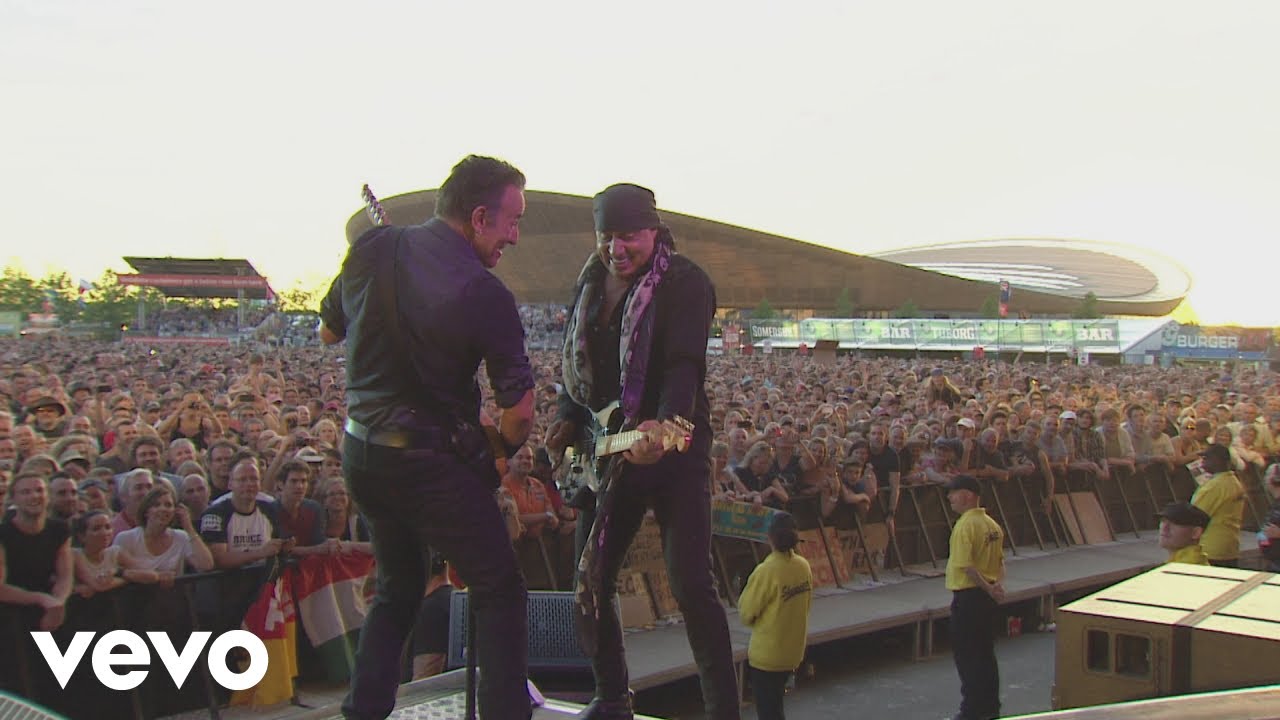 Bruce Springsteen - Glory Days (from Born In The U.S.A. Live: London 2013) background
