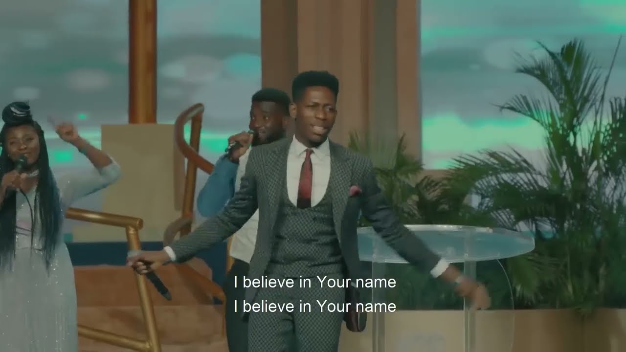 Moses Bliss- You I Live For background