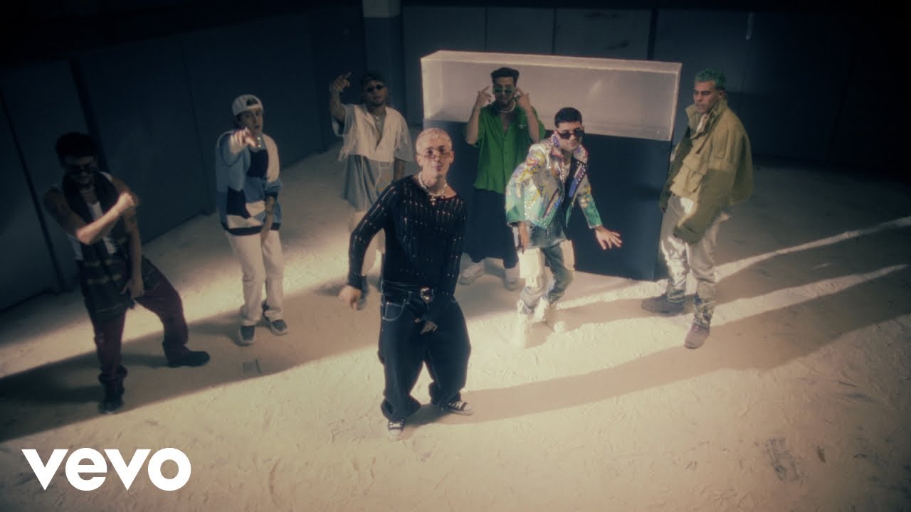 FABRO, CNCO, MYA - Suelta, Sola y Tranquila REMIX (Official Video) background