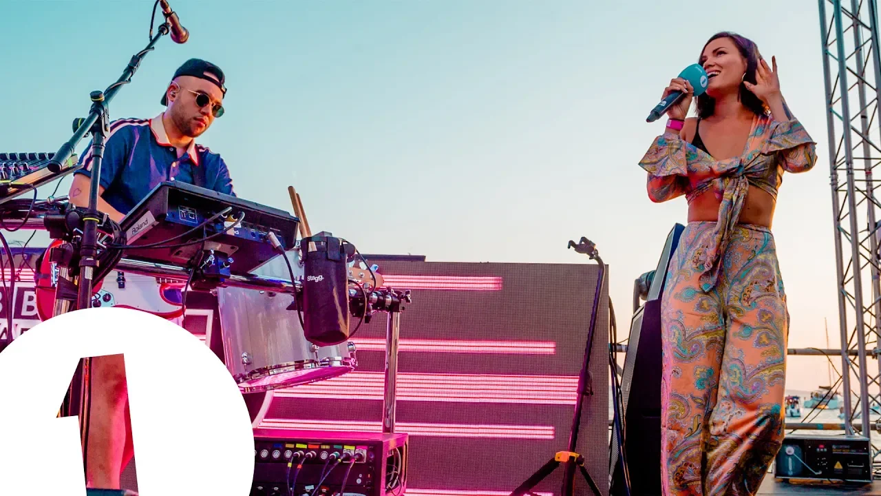 Jax Jones feat. Sinead Harnett - Breathe - Radio 1 in Ibiza 2018 - Café Mambo background