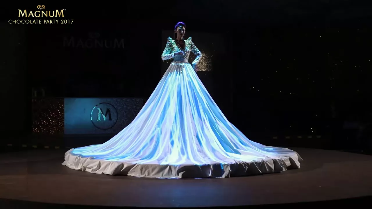 Meesha Shafi steals the show at the Magnum Chocolate Party 2017 backdrop