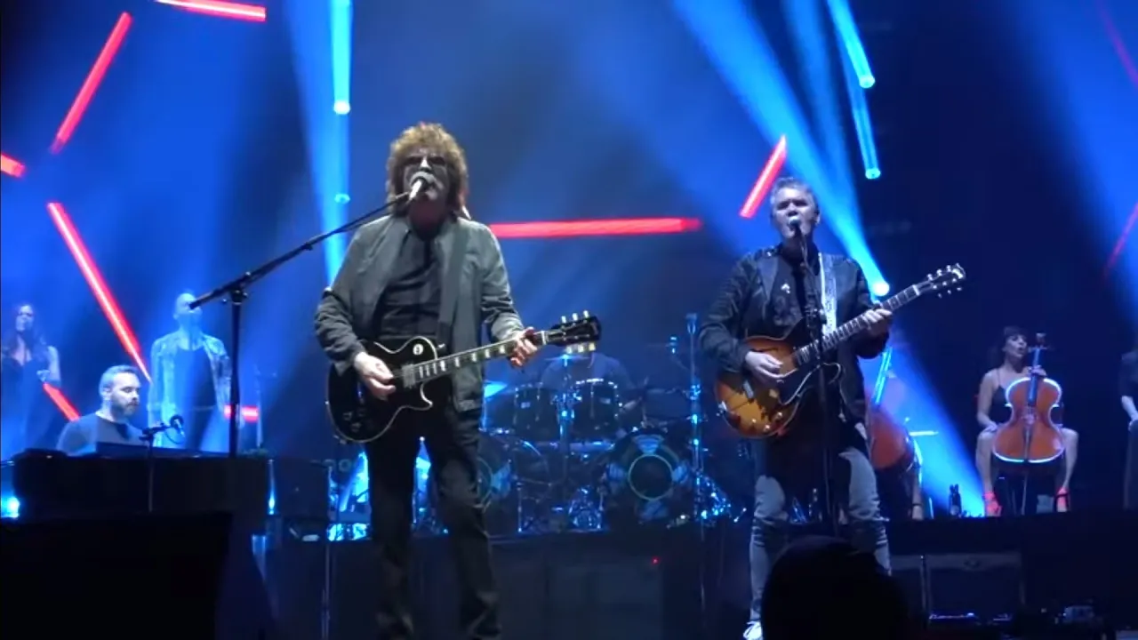 "Don't Bring Me Down" Jeff Lynne's ELO Live 2019 Tour North American background