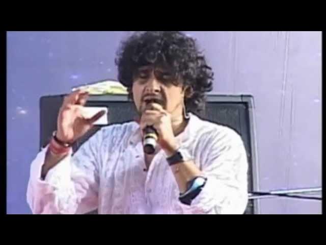 Sonu Nigam (Live Performance) - Aisi Laagi Lagan Meera Ho Gayi Magan background