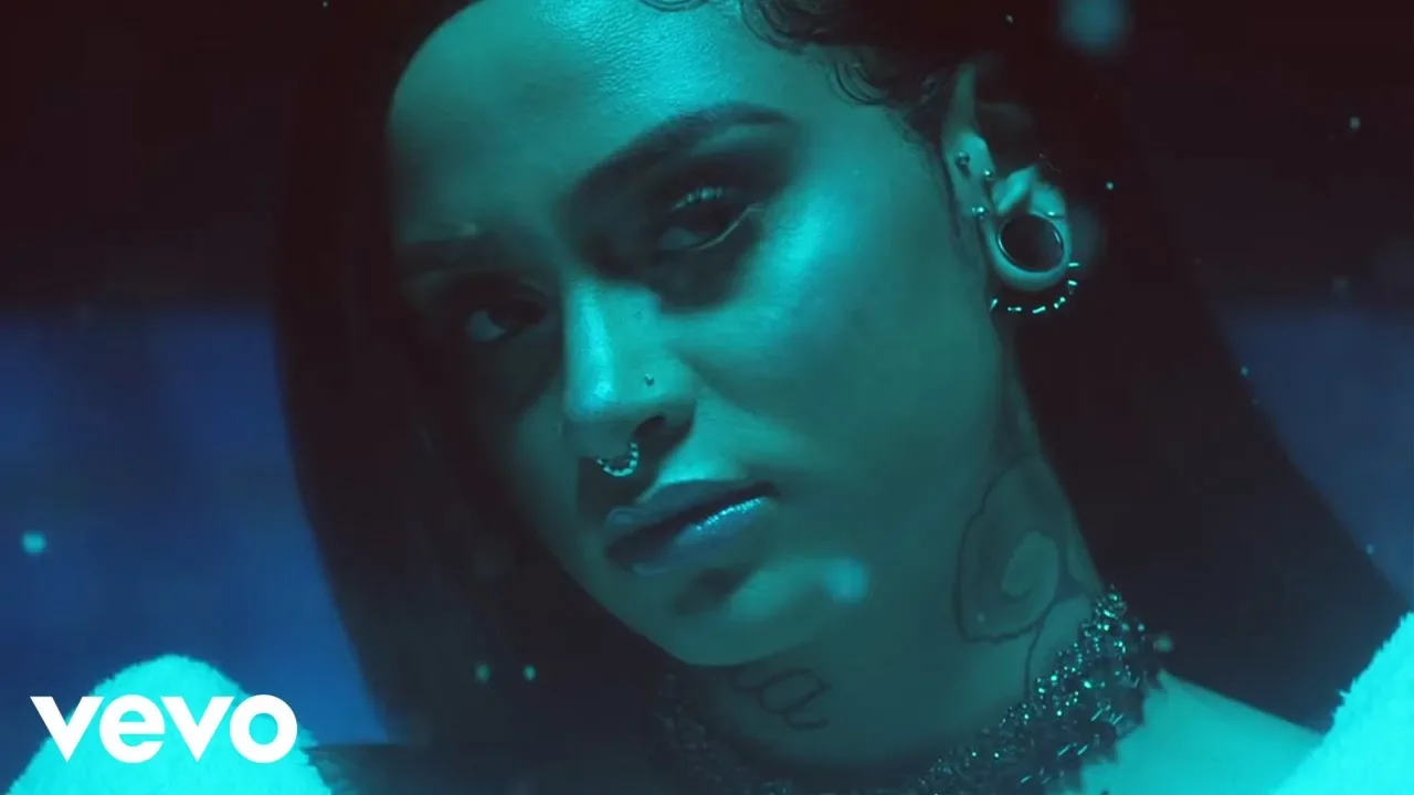 Calvin Harris - Faking It (Official Video) ft. Kehlani, Lil Yachty background